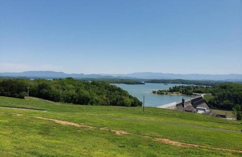 Sevierville Ski Chalet | Cabin Close to Pigeon Forge in Echota Resort !