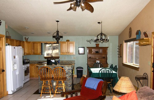 Florissant House | Cabin, Dog Friendly, Hot Tub, Views, 6 acres, Wheelchair Accessible
