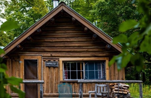 Greenville House | Cabin, Double, Bunkbed, Twin and Shared Bathroom