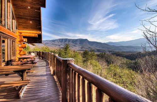 Pittman Center House | Cabin Fever Lodge #750
