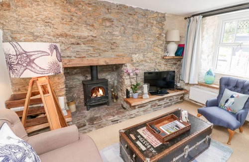 Burgh Island Cottage | Cabin ∙ 2 bedrooms ∙ 4 guests