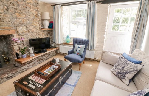 Burgh Island Cottage | Cabin ∙ 2 bedrooms ∙ 4 guests
