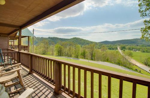 Mountain View House | Cabin Getaway in Mountain View with Porch and Grill