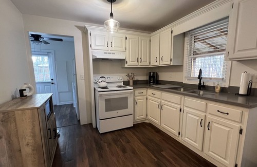 Flowery Branch Cabin | Cabin Hideaway near Lake Lanier