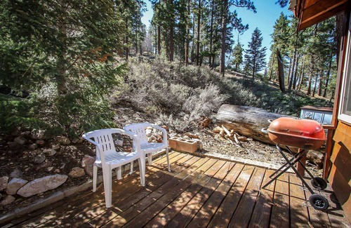 Fawnskin Cabin | Cabin Idle Ours-933 by Big Bear Vacations