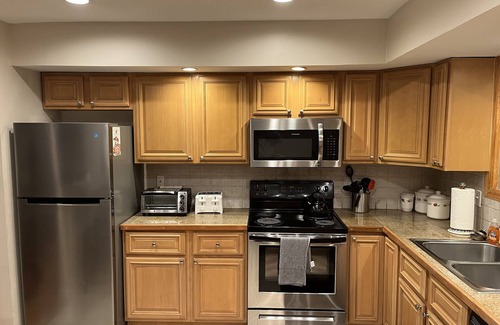 Lake Harmony Cabin | Cabin in Lake Harmony with Hot Tub Fire Pit Pool Table & Arcade Games etc