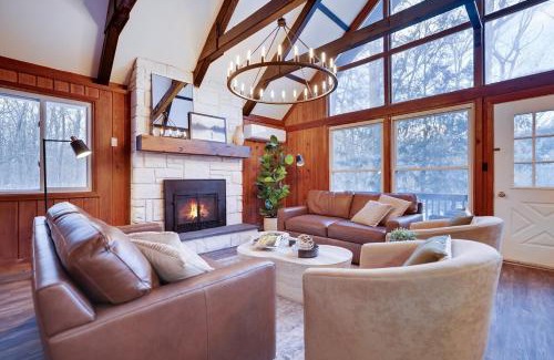 Locust Lake Village House | Cabin in the Woods