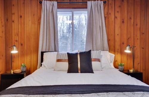 Locust Lake Village House | Cabin in the Woods