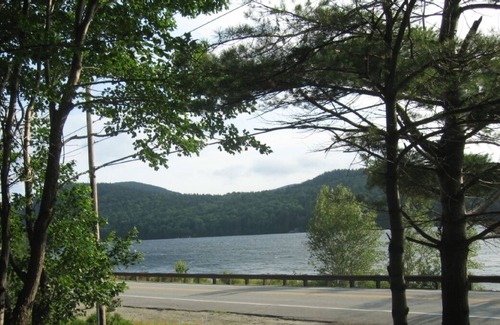 Hall Quarry Cabin | Cabin in the Woods Across from Lake & Beech Mountain