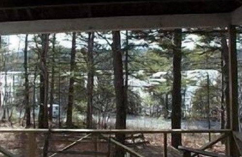 Hall Quarry Cabin | Cabin in the Woods Across from Lake & Beech Mountain