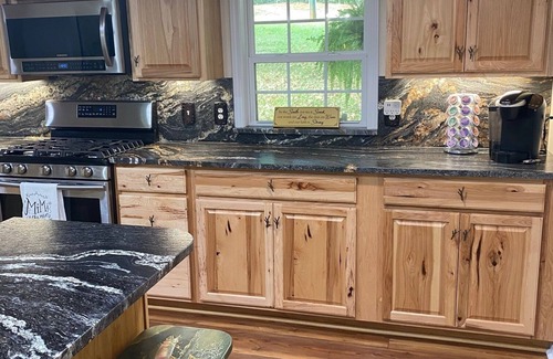 Townville Cabin | Cabin Lake Hartwell near Clemson and Greenville
