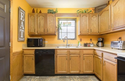 Chimney Rock Cabin | Cabin near Chimney Rock-Lake Lure-Asheville- DOG FRIENDLY