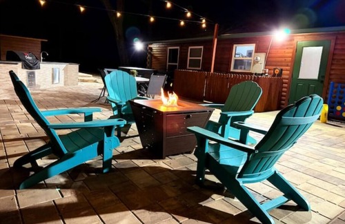 Geneva Cabin | Cabin Near Disney & Beach-Spa, Firepit & More! 3Bed+2Bath