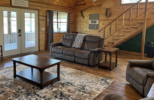 Glencoe Cabin | Cabin On 700 Acre Ranch, inquire about hunting