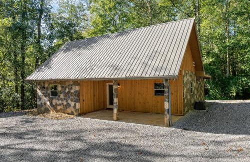 Cosby House | Cabin On A Hill