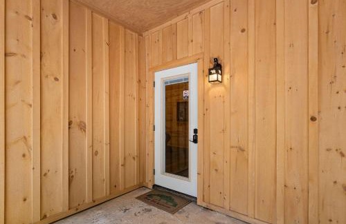 Cosby House | Cabin On A Hill