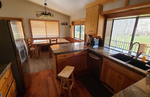 Irwin Cabin | Cabin on Creek W/fire pit close to Ski, boat, fishing, Hike with large game room