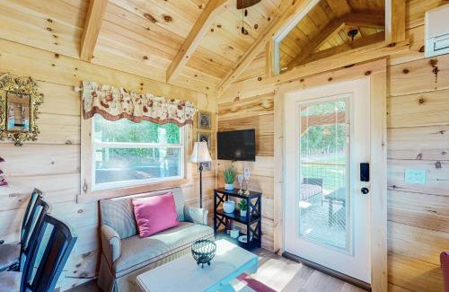Mars Hill House | Cabin on Loye & Sunrise Cabin