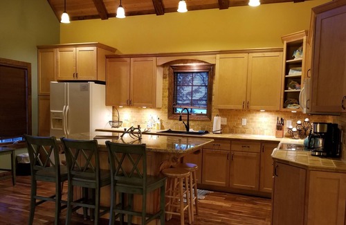 Aberdeen House | Cabin on Richmond Lake / 3 bedroom / 2 bath / wrap around deck