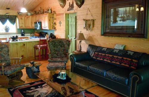 Helen Cabin | Cabin on Soque River.Great Rates! Absolutely Beautiful!