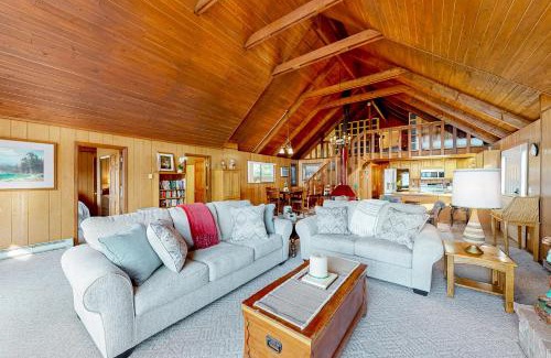 Coeur d'Alene House | Cabin On The Lake