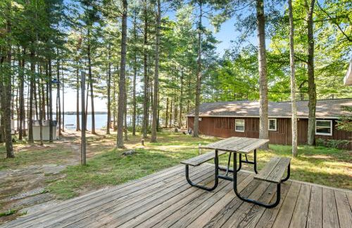 Three Lakes House | Cabin on the Loop - Full Property
