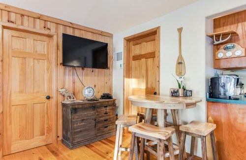 Three Lakes House | Cabin on the Loop-Lower