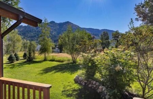 Thayne House | Cabin on the Green at Star Valley Ranch Wyoming