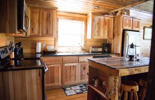 Glenwood Cabin | Cabin on Water!GORGEOUS! Best property on the Caddo River In Glenwood Arkansas!