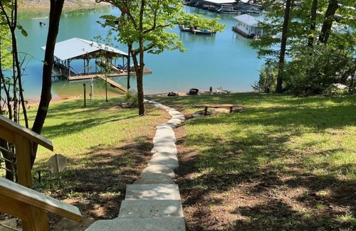 La Follette House | Cabin on water with Covered Boat Dock -Gentle Slope to Lake!