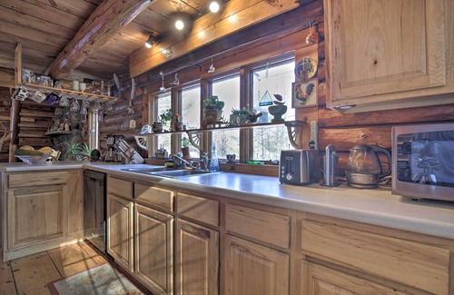 Henniker Cabin | Cabin: Private Hot Tub, Walk to Pats Peak Ski Area