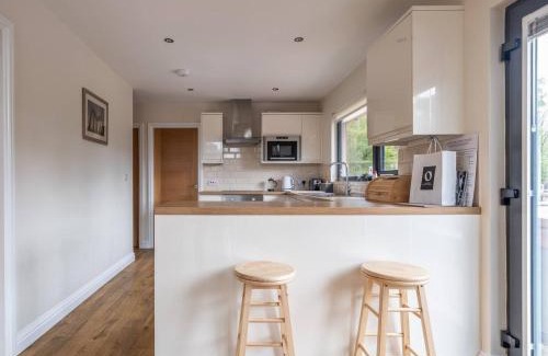 Hallington House | Cabin W Hot Tub, Outdoor Dining In National Park