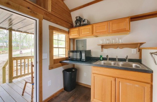Blissfield Apartment | Cabin w/Trail Access to Mohican River