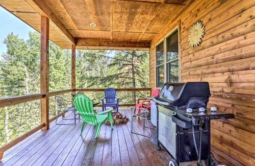 Lead House | Cabin with Deck and Hot Tub, Half Mile to Terry Peak!