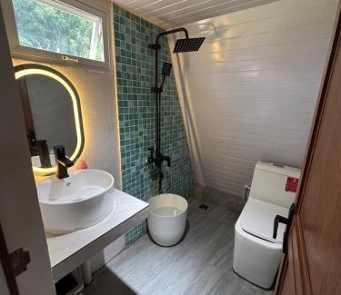 Arayat Villa | Cabin with pool