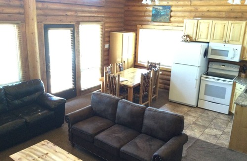 Coalville House | CABIN with STUNNING views on Bear River, HOT TUB access, ATV rentals available