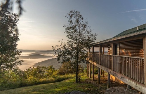 Ponca Condo | Cabin X w/Hot Tub & Beautiful Views