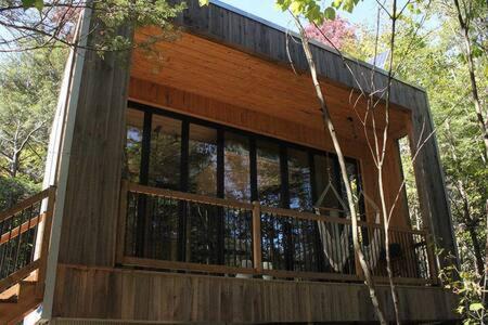 Eastman House | Cabin Zoobox 54