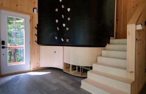 Eastman House | Cabin Zoobox 78