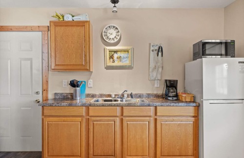 Eckerty House | Cabin5 The Village @ Patoka Lake