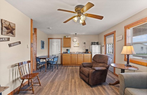 Eckerty House | Cabin5 The Village @ Patoka Lake