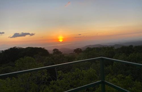 La Lindora Apartment | Cabina vista al valle Monteverde