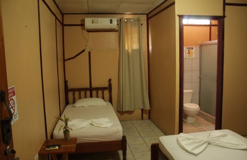 Puerto Jimenez Hotel | Cabinas Carolina