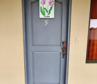 Tarcoles Bed & Breakfast | Cabinas Maritza