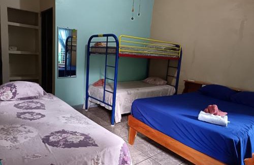 Puerto Viejo de Talamanca Hotel | Cabinas Mitchaelle's