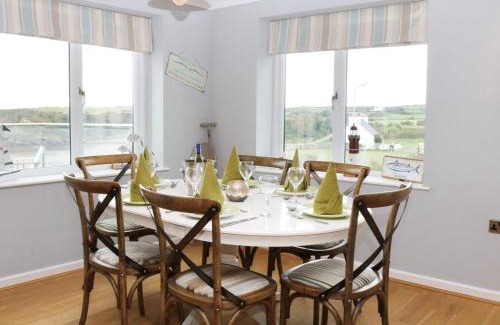 Cemaes Bay House | Cable House