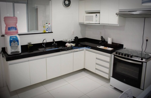 Vila Nova Apartment | Cabo Frio season apartment facing Praia do Forte