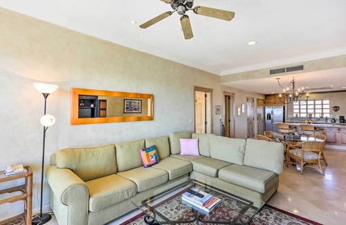 Los Cabos Villa | Cabo San Lucas Villa w/Resort Amenities!