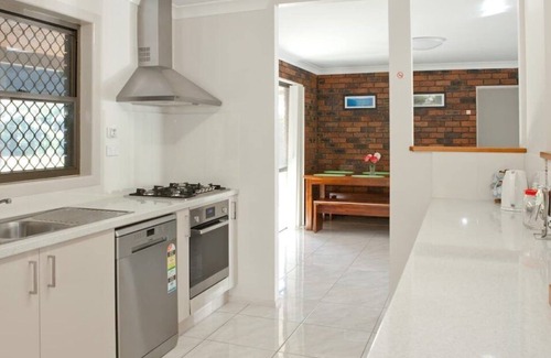 Bellmere House | Caboolture Holiday Home: Gateway to Australia's Sunshine Coast Queensland