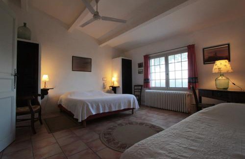 Saintes-Maries-de-la-Mer Hotel | Cacharel